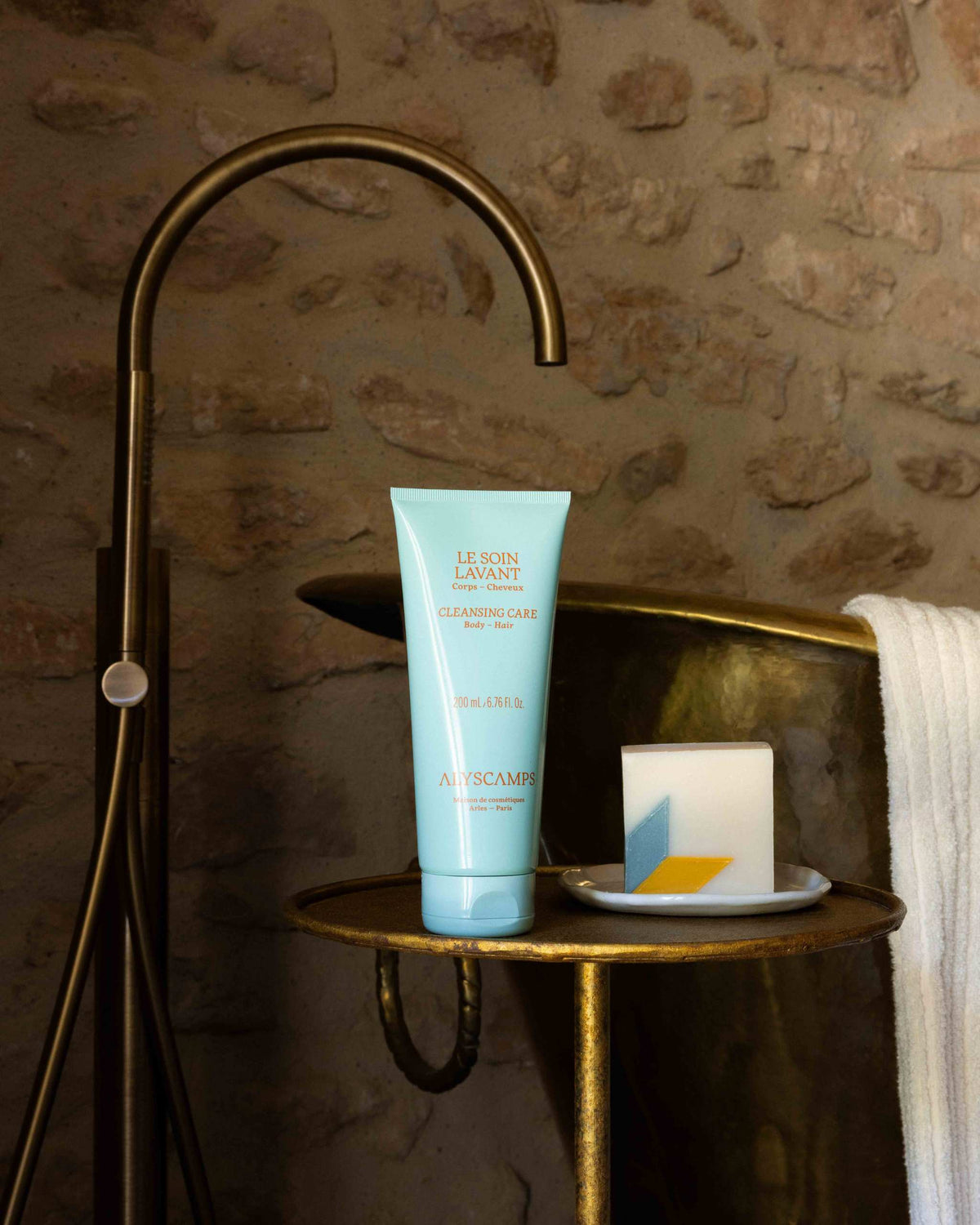 EL CUIDADO DE LAVADO para Cuerpo y Cabello - 200 mL